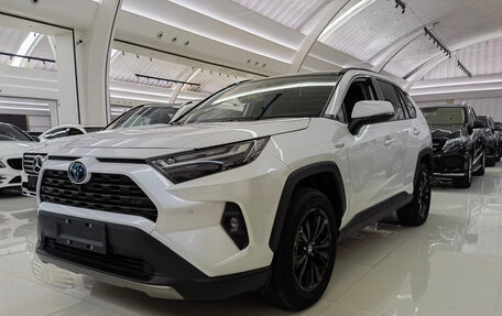 Toyota RAV4, 2024 год, 3 975 000 рублей, 4 фотография