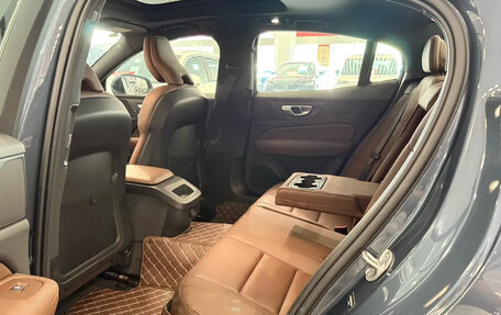 Volvo S60 III, 2024 год, 3 261 000 рублей, 7 фотография