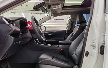 Toyota RAV4, 2024 год, 3 975 000 рублей, 2 фотография