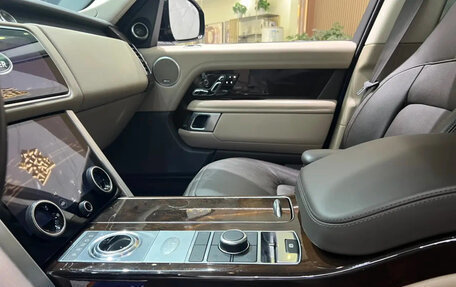 Land Rover Range Rover IV рестайлинг, 2022 год, 11 919 000 рублей, 5 фотография