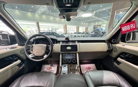 Land Rover Range Rover IV рестайлинг, 2022 год, 11 919 000 рублей, 4 фотография