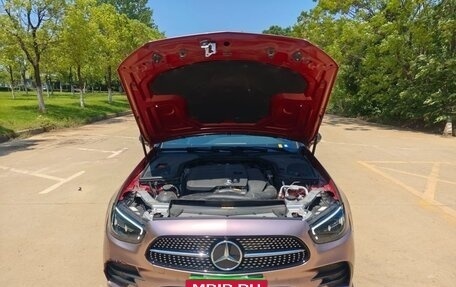 Mercedes-Benz E-Класс, 2021 год, 3 500 000 рублей, 5 фотография