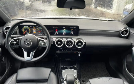 Mercedes-Benz A-Класс, 2022 год, 1 909 000 рублей, 4 фотография