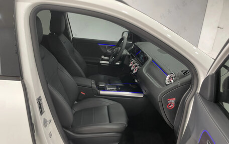 Mercedes-Benz GLA, 2024 год, 3 949 000 рублей, 4 фотография
