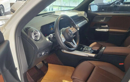Mercedes-Benz GLB, 2022 год, 2 633 000 рублей, 3 фотография