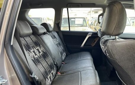 Toyota Land Cruiser Prado 150 рестайлинг 2, 2022 год, 3 900 000 рублей, 8 фотография