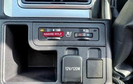Toyota Land Cruiser Prado 150 рестайлинг 2, 2022 год, 3 910 000 рублей, 16 фотография