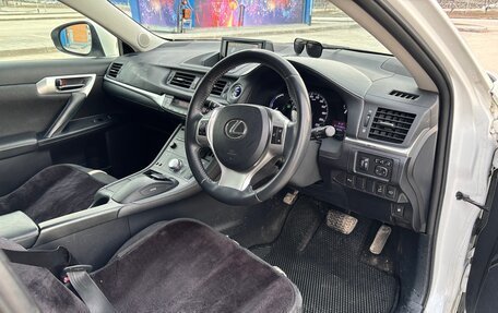 Lexus CT I рестайлинг, 2013 год, 1 555 000 рублей, 10 фотография