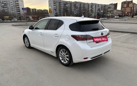 Lexus CT I рестайлинг, 2013 год, 1 555 000 рублей, 15 фотография