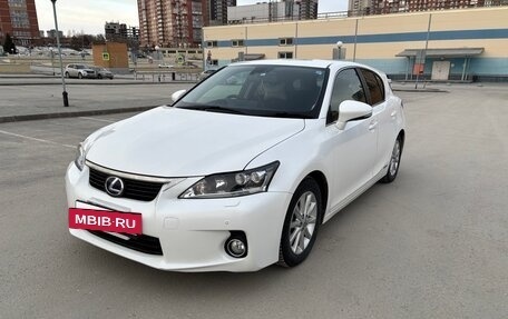 Lexus CT I рестайлинг, 2013 год, 1 555 000 рублей, 13 фотография