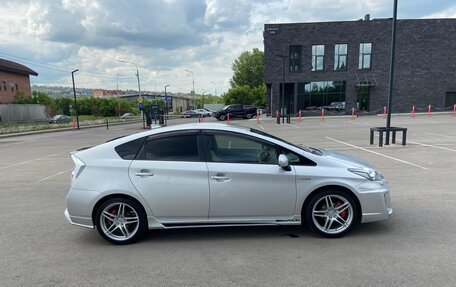 Toyota Prius, 2010 год, 1 400 000 рублей, 6 фотография