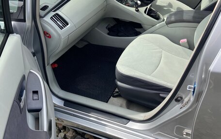 Toyota Prius, 2010 год, 1 400 000 рублей, 20 фотография