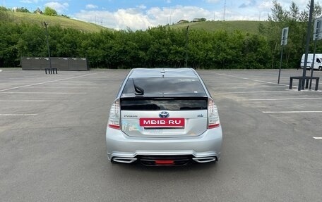 Toyota Prius, 2010 год, 1 400 000 рублей, 9 фотография