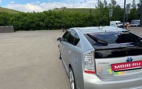 Toyota Prius, 2010 год, 1 400 000 рублей, 10 фотография