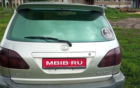 Lexus RX IV рестайлинг, 2000 год, 650 000 рублей, 5 фотография