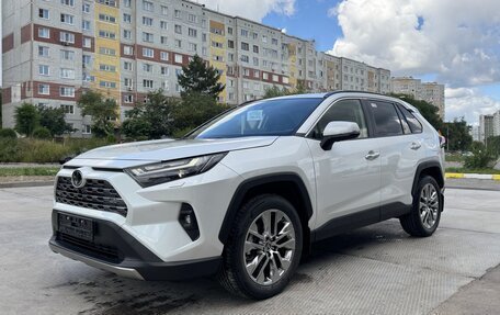 Toyota RAV4, 2025 год, 5 300 000 рублей, 15 фотография