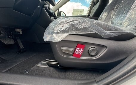 Toyota RAV4, 2025 год, 5 300 000 рублей, 36 фотография