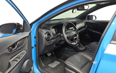 Hyundai Kona I, 2021 год, 2 300 000 рублей, 9 фотография