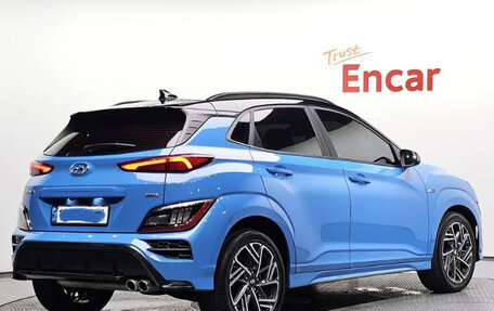 Hyundai Kona I, 2021 год, 2 300 000 рублей, 2 фотография