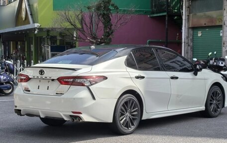 Toyota Camry, 2022 год, 2 130 000 рублей, 4 фотография
