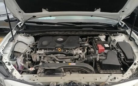 Toyota Camry, 2022 год, 2 130 000 рублей, 15 фотография