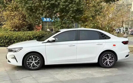 Geely Emgrand, 2022 год, 1 050 000 рублей, 5 фотография