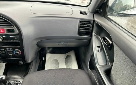 Hyundai Elantra III, 2002 год, 499 999 рублей, 13 фотография