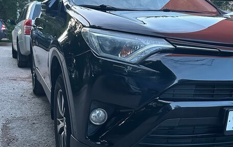 Toyota RAV4, 2017 год, 2 249 000 рублей, 3 фотография