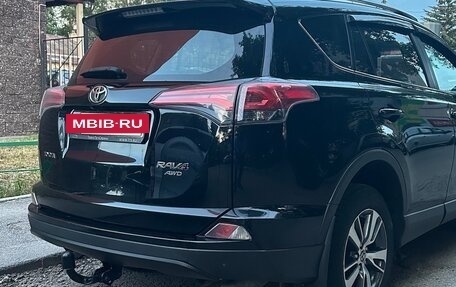 Toyota RAV4, 2017 год, 2 249 000 рублей, 6 фотография