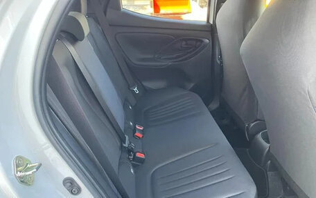 Toyota Yaris, 2022 год, 1 010 027 рублей, 9 фотография