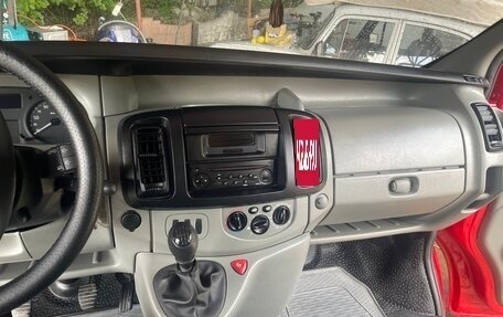 Renault Trafic, 2007 год, 1 350 000 рублей, 12 фотография