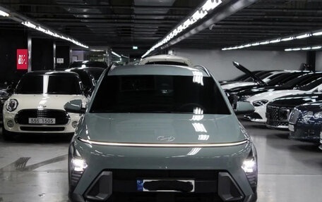 Hyundai Kona, 2023 год, 2 990 000 рублей, 2 фотография