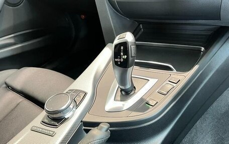 BMW 3 серия, 2019 год, 1 450 000 рублей, 12 фотография