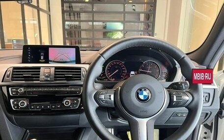 BMW 3 серия, 2019 год, 1 450 000 рублей, 10 фотография