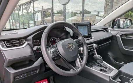 Toyota RAV4, 2020 год, 1 981 000 рублей, 11 фотография