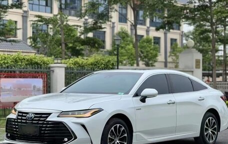 Toyota Avalon, 2022 год, 2 630 000 рублей, 8 фотография