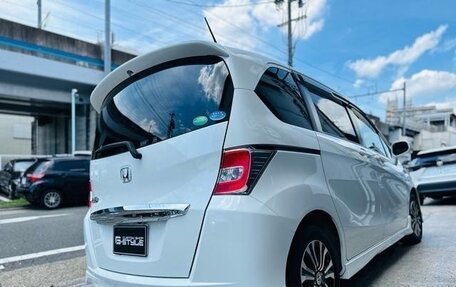 Honda Freed I, 2014 год, 860 000 рублей, 8 фотография