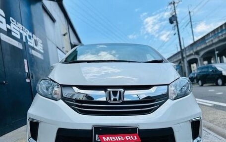 Honda Freed I, 2014 год, 860 000 рублей, 5 фотография