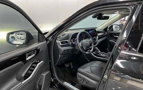 Toyota Highlander, 2022 год, 3 380 000 рублей, 8 фотография