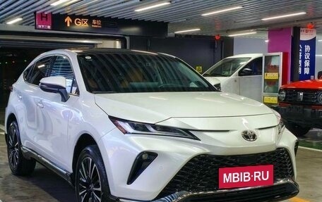 Toyota Venza, 2022 год, 3 340 000 рублей, 2 фотография