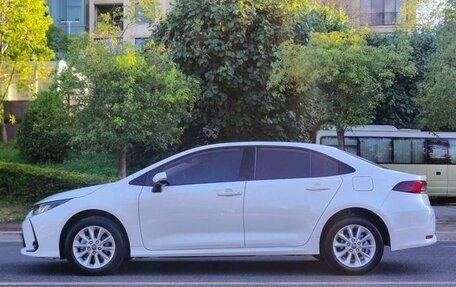 Toyota Corolla, 2022 год, 1 590 000 рублей, 7 фотография