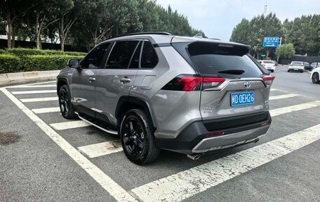 Toyota RAV4, 2021 год, 3 130 000 рублей, 4 фотография