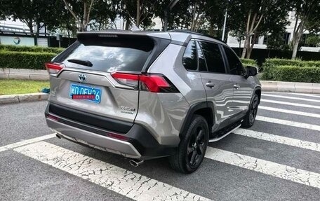 Toyota RAV4, 2021 год, 3 130 000 рублей, 6 фотография