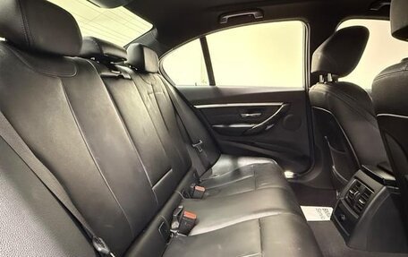 BMW 3 серия, 2018 год, 1 350 000 рублей, 10 фотография