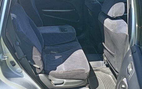 Honda Stream I рестайлинг, 2001 год, 380 000 рублей, 26 фотография