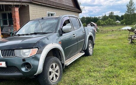 Mitsubishi L200 IV рестайлинг, 2007 год, 800 000 рублей, 4 фотография