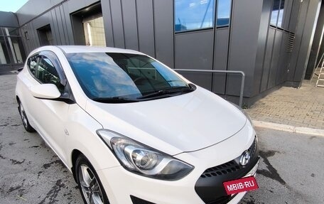 Hyundai i30 II рестайлинг, 2013 год, 850 000 рублей, 2 фотография
