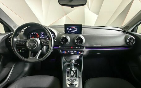 Audi A3, 2018 год, 1 798 000 рублей, 14 фотография
