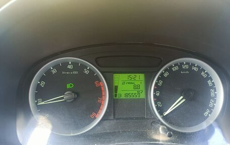 Skoda Fabia II, 2009 год, 495 000 рублей, 2 фотография