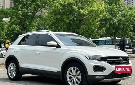 Volkswagen T-Roc I, 2022 год, 1 310 000 рублей, 3 фотография